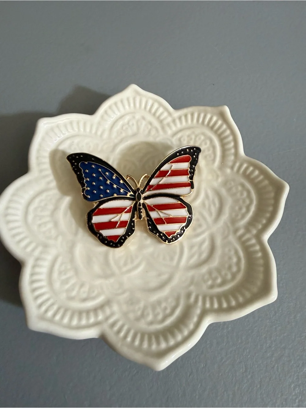 American Flag Brooch Butterfly shaped Independence Day Patriotic Stars Stripes